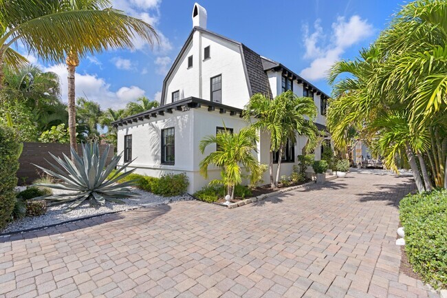 Building Photo - 230 Princeton Dr Rental