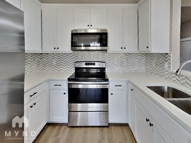 Photo - 5401 Ashworth Ct