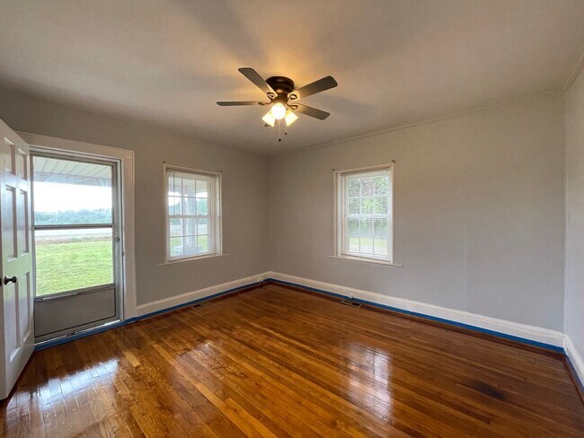 Photo - RENOVATED Cozy Ranch Rental Waiting For You!!