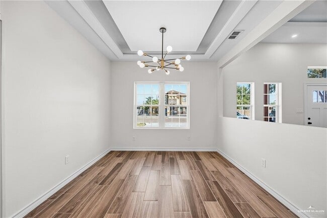 Photo - 14 Nominee St