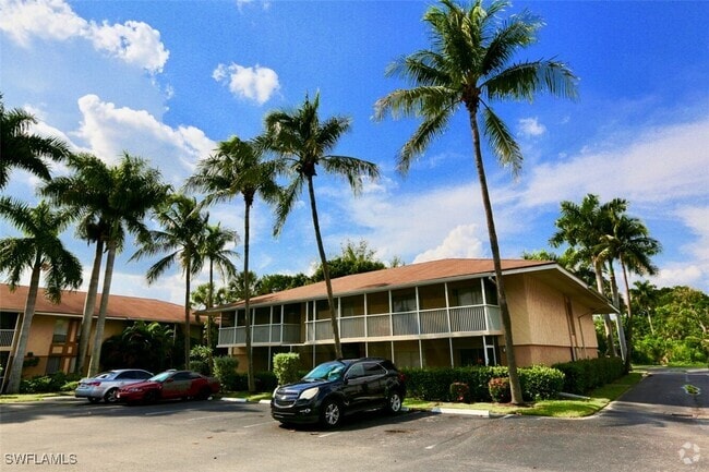 Building Photo - 1849 Maravilla Ave Unit C7 Rental
