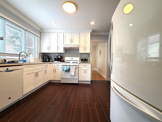 Photo - 26 Larose Pl Unit 3