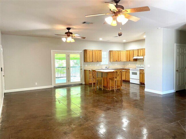 Photo - 104 Bermuda Dr