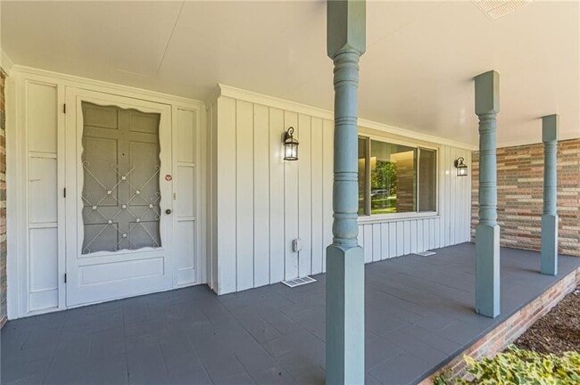 Photo - 1574 Old Spring House Ln