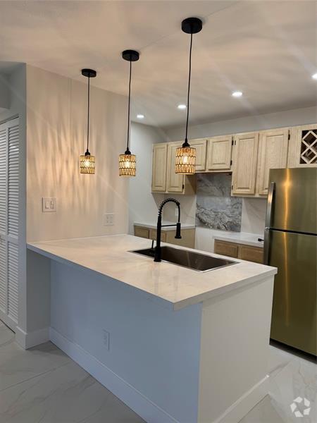 Building Photo - 1865 Palm Cove Blvd Unit 9-108 Rental