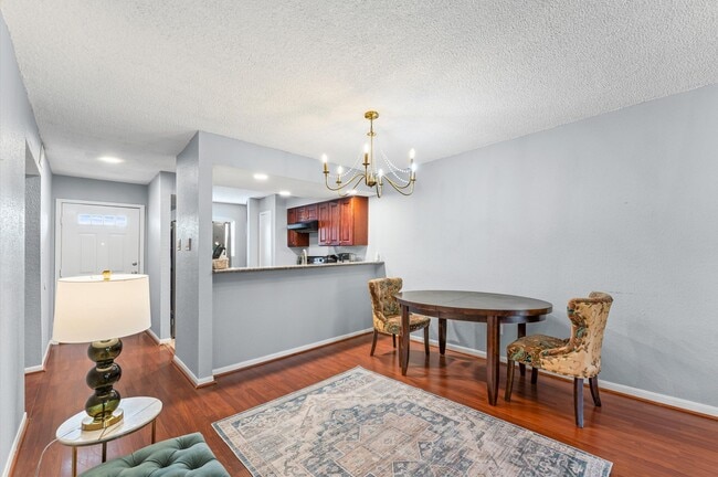 Building Photo - 1516 Bay Area Blvd Unit B8