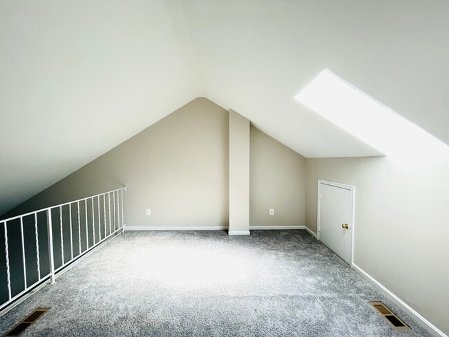 Photo - 9516 Dunbrook Ct