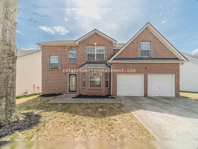 Photo - Spacious 4 bedroom 2.5 bath