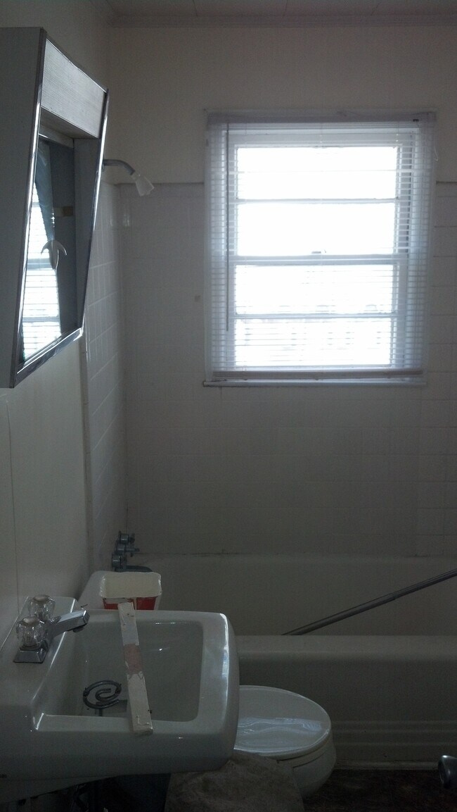 Photo - 703 S Chapman St