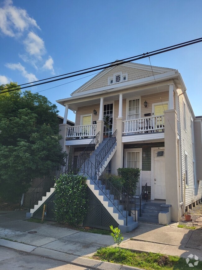 Building Photo - 2528 Jena St Unit 2528A Rental