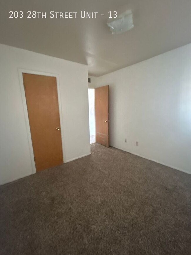 Photo - 203 28th St Unit 13