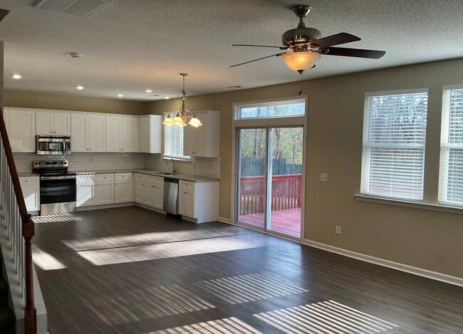 Photo - 313 Rondelay Dr