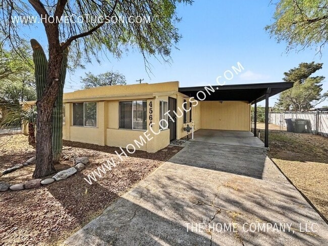 Building Photo - 4564 E Seneca St