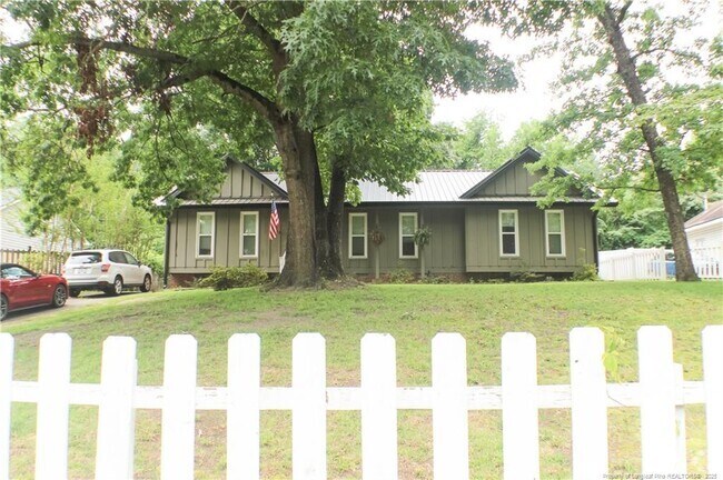 Building Photo - 4727 Belford Rd Rental