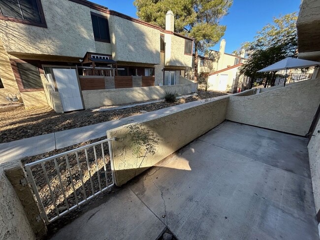 Photo - BRIGHT 2-BEDROOM CONDO NEAR LAS VEGAS LIVING