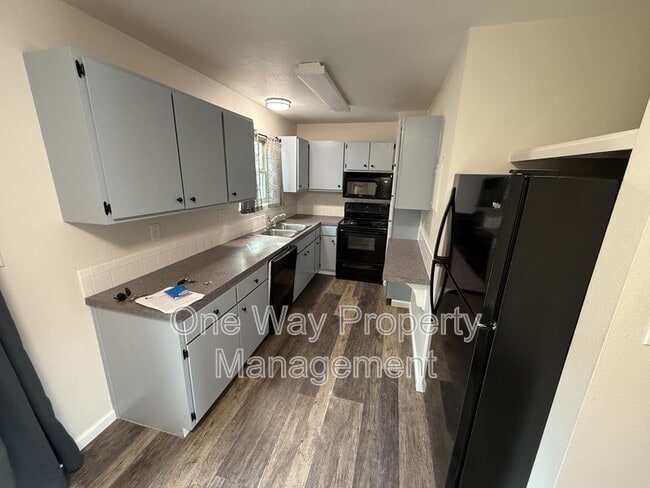 Building Photo - 824 37th Ave Ct Rental