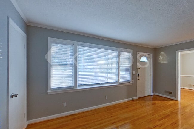 Photo - 1703 Morninghill Dr