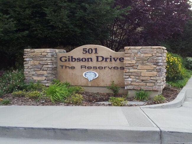 Building Photo - The Reserves at Galleria  - gated community