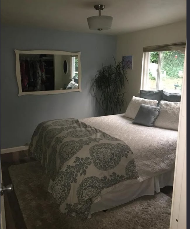 Photo - 3 Bed 1.5 Bath Home