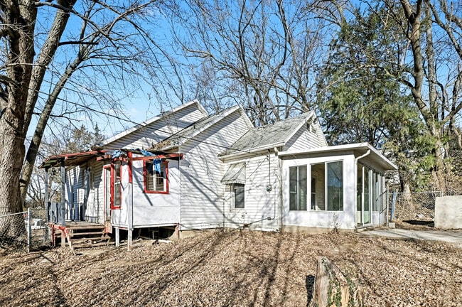 Photo - 2545 S 13th St