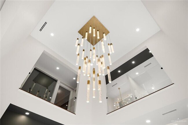 Photo - 21 S 42nd St