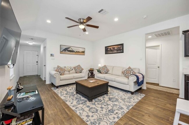 Photo - 16684 Lonely Pines Dr