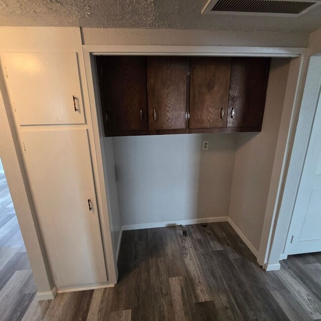 Photo - 3521 Lindberg St