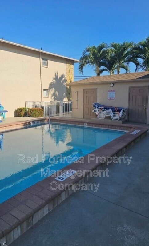 Photo - 1304 Miramar St Unidad #202