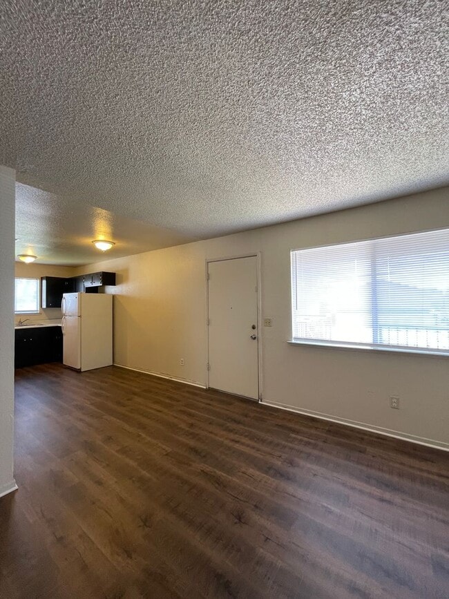 Photo - 1936 K St Unidad 1936 K St