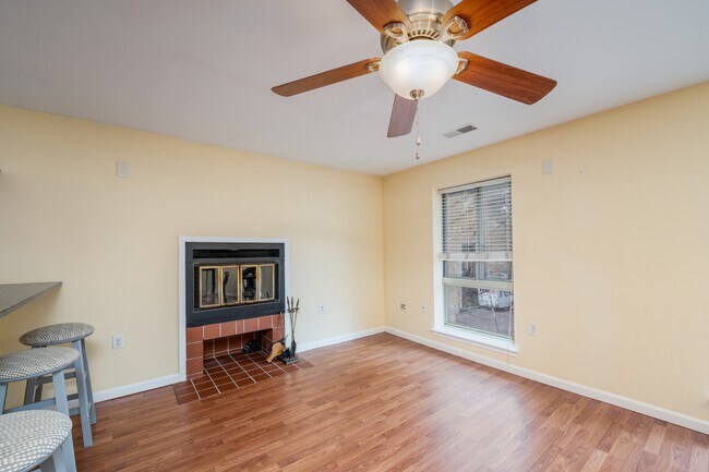 Photo - 35 Andrew Pl