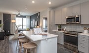 2BR, 2BA - 1099 SF