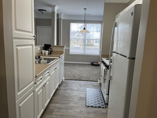 Kitchen - The Marlowe Rental