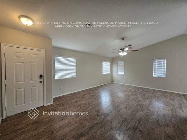 Photo - 5912 Trumbull St