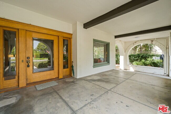 801 N Rodeo Dr
