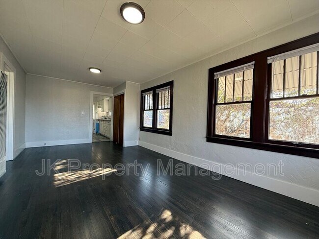 Photo - 1016 8th Ave S Unit A