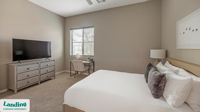 Photo - 402 W Lincoln St Unidad 118