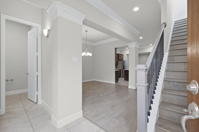 Photo - 6011 Truro St
