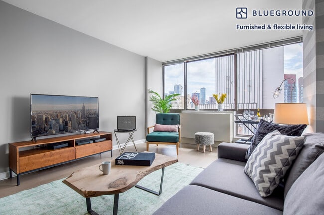 Photo - 500 W 56th St Unidad FL18-ID125