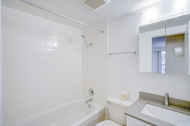 Building Photo - Royale Unit 00105