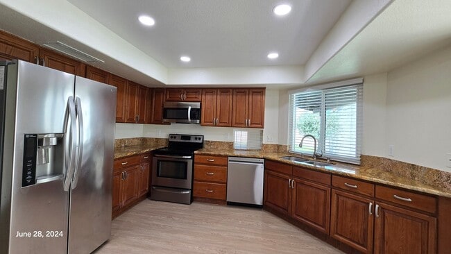 Photo - Stunning 3bed/2bath home nestled in a grea...
