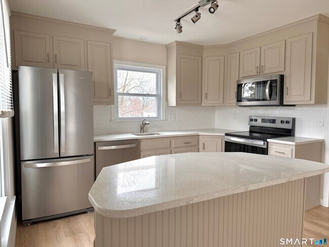 Photo - 194 High Ridge Ave Unit 2