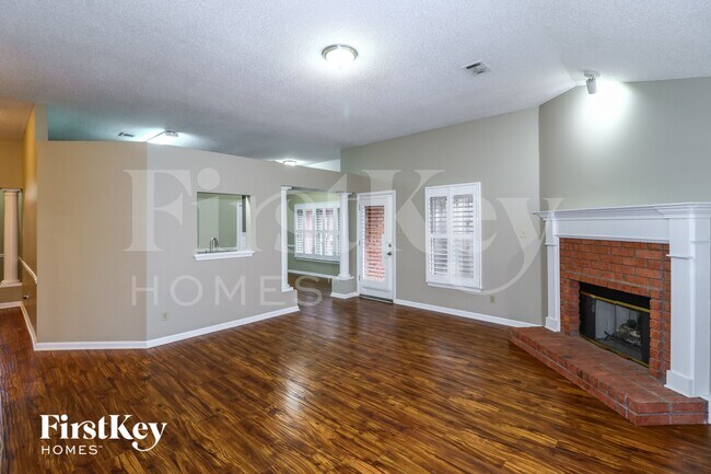 Photo - 1529 Appling Wood Cove S