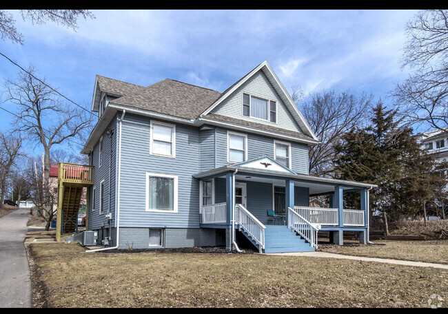 Building Photo - 1041 Carrington St Rental