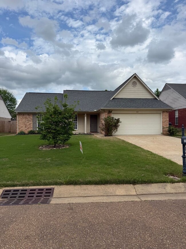 Building Photo - Gorgeous 3 bedroom 2 bath home in Hernando, MS