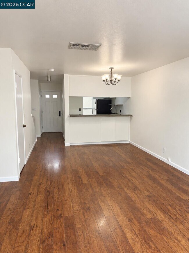 651 Moraga Rd Unidad 21