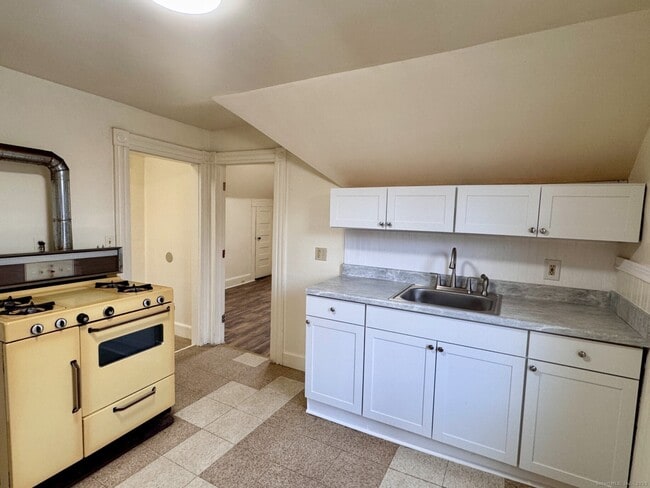 Photo - 58 New Litchfield St Apartamento