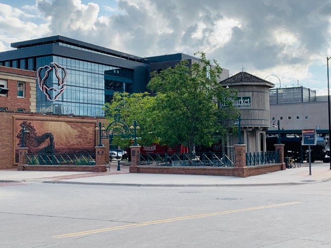 Photo - 311 N 8th St