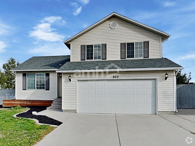 Building Photo - 802 W 960 S Rental