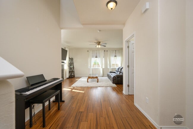 Photo - 844 N Back Eddy Cir