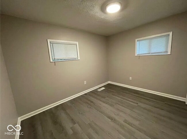 Photo - 2926 Eagledale Dr